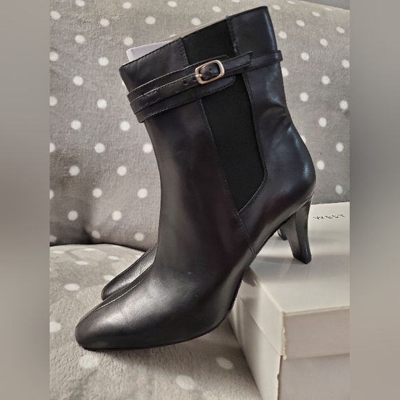 Nine West 3/4 ankle boots - Picture 10 of 15